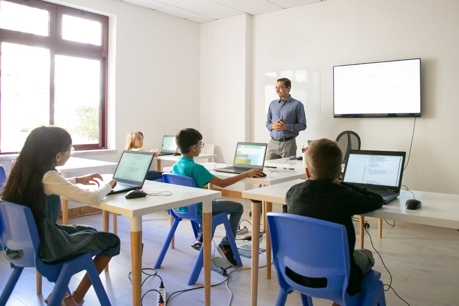Installation of AI-Assisted Interactive Panels for Smart Classrooms
